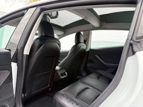 Tesla Model 3 Model 3 Long Range AWD 4WD 4dr 54