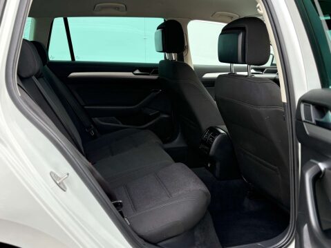 Volkswagen Passat 1.6 Passat SE Business TDI BlueMotion Technology Semi-Auto 5dr 22