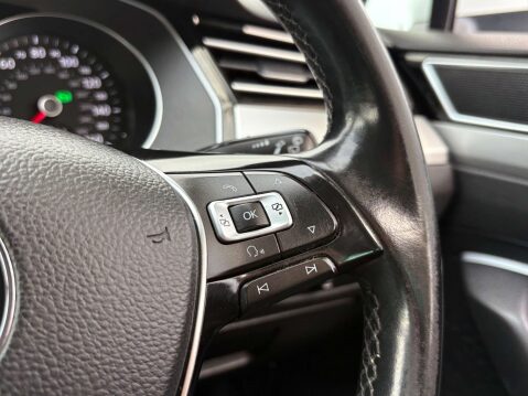 Volkswagen Passat 1.6 Passat SE Business TDI BlueMotion Technology Semi-Auto 5dr 57