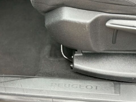 Peugeot 5008 1.5 5008 Active Premium Blue HDi S/S 5dr 59