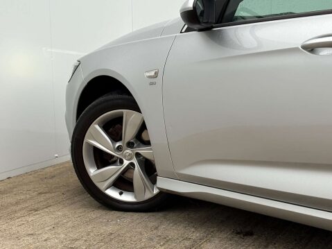 Vauxhall Insignia 1.5 Insignia SRi VX-Line Nav T Auto 5dr 50