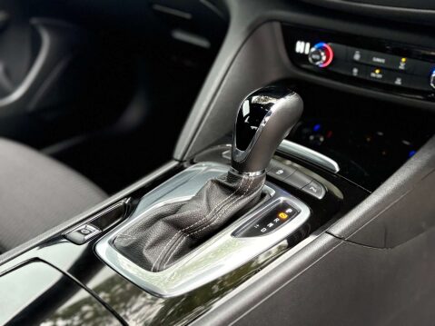 Vauxhall Insignia 1.5 Insignia SRi VX-Line Nav T Auto 5dr 20