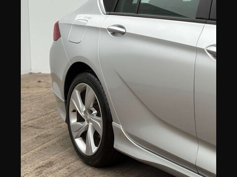 Vauxhall Insignia 1.5 Insignia SRi VX-Line Nav T Auto 5dr 5