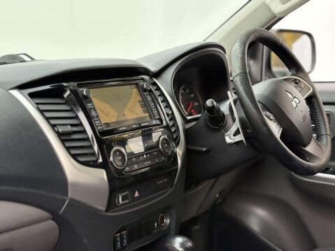 Mitsubishi L200 2.4 L200 Warrior Double Cab DI-D Auto 4WD 5dr 54