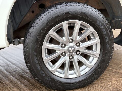 Mitsubishi L200 2.4 L200 Warrior Double Cab DI-D Auto 4WD 5dr 41