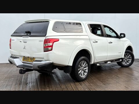 Mitsubishi L200 2.4 L200 Warrior Double Cab DI-D Auto 4WD 5dr 20