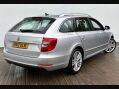 Skoda Superb 2.0 Superb Elegance TDI CR Semi-Auto 5dr 16