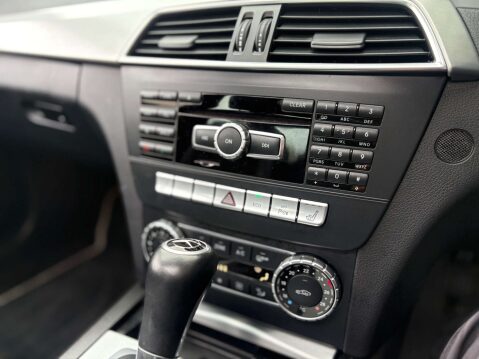Mercedes-Benz C Class 2.1 C220 AMG Sport Edition Premium+ CDi Auto 4dr 48