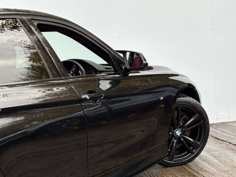 BMW 3 Series 3.0 330d M Sport Auto 4dr 27