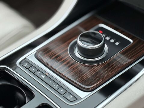 Jaguar XF 2.0 XF Portfolio D AWD Auto 4WD 5dr 42