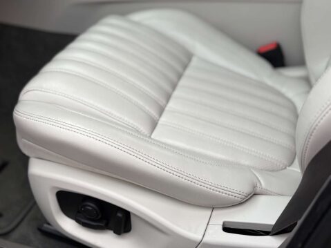 Jaguar XF 2.0 XF Portfolio D AWD Auto 4WD 5dr 71