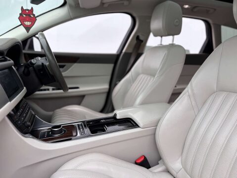 Jaguar XF 2.0 XF Portfolio D AWD Auto 4WD 5dr 72