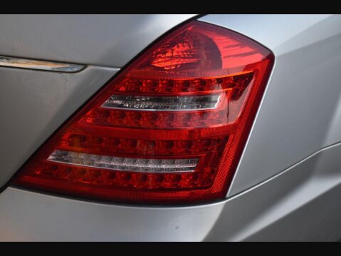 Mercedes-Benz S Class 3.0 S350L CDI V6 BlueEfficiency Saloon 4dr Diesel G-Tronic Euro 4 (235 ps) 16