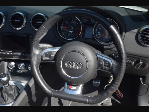 Audi TT 2.0 TDI Black Edition Roadster 2dr Diesel Manual quattro Euro 5 (170 ps) 16