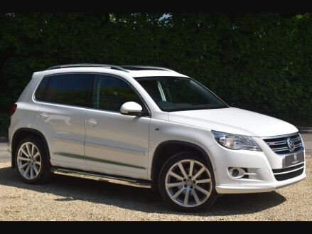 Volkswagen Tiguan 2.0 TDI R-Line SUV 5dr Diesel Auto 4WD Euro 5 (140 ps)