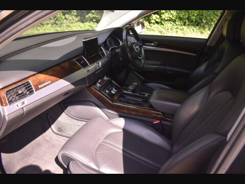 Audi A8 3.0 TDI V6 SE Executive Saloon 4dr Diesel Tiptronic quattro Euro 6 (s/s) LW 5