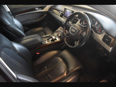 Audi A8 3.0 TDI V6 SE Executive Saloon 4dr Diesel Tiptronic quattro Euro 6 (s/s) LW 22