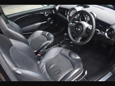 Mini Hatch 1.6 Cooper Hatchback 3dr Petrol Auto Euro 6 (122 ps) 4