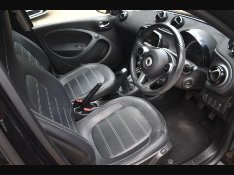 Smart Forfour 1.0 Prime (Premium) Hatchback 5dr Petrol Manual Euro 6 (s/s) (71 ps) 4