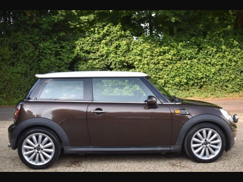 Mini Hatch 1.6 Cooper Mayfair Hatchback 3dr Petrol Manual Euro 4 (120 ps) 3