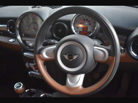 Mini Hatch 1.6 Cooper Mayfair Hatchback 3dr Petrol Manual Euro 4 (120 ps) 8