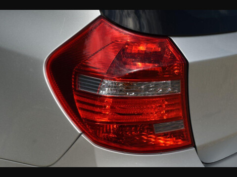 BMW 1 Series 2.0 120d SE Hatchback 5dr Diesel Steptronic Euro 4 (177 ps) 16