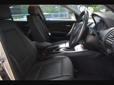 BMW 1 Series 2.0 120d SE Hatchback 5dr Diesel Steptronic Euro 4 (177 ps) 8