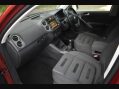 Volkswagen Tiguan 2.0 TDI Sport SUV 5dr Diesel Manual 4WD Euro 4 (140 ps) 5