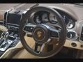 Porsche Cayenne 3.0 TD V6 SUV 5dr Diesel TiptronicS 4WD Euro 6 (s/s) (262 ps) 15