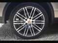 Porsche Cayenne 3.0 TD V6 SUV 5dr Diesel TiptronicS 4WD Euro 6 (s/s) (262 ps) 16