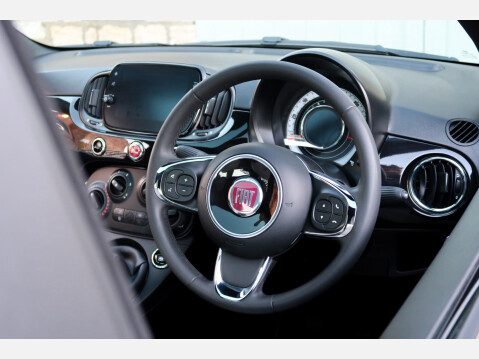 Fiat 500 DOLCEVITA MHEV 25
