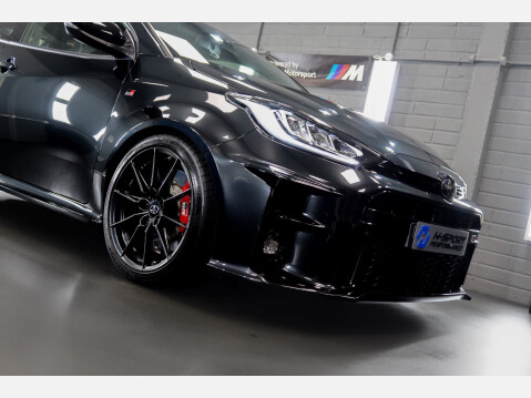 Toyota Yaris GR-Y CIRCUIT 21