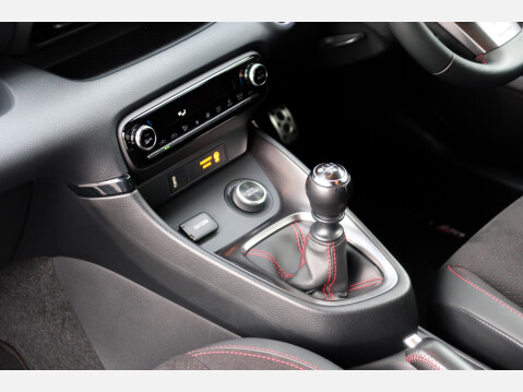 Toyota Yaris GR-Y CIRCUIT 37