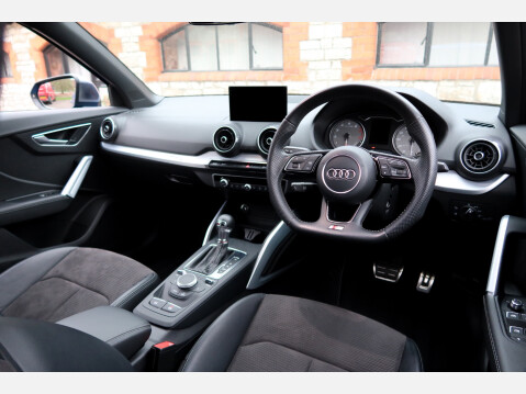 Audi Q2 SQ2 TFSI QUATTRO 22
