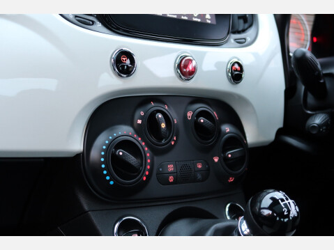 Fiat 500 DOLCEVITA MHEV 31