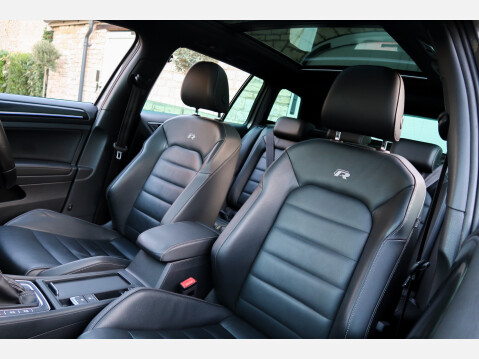 Volkswagen Golf R TSI DSG 3