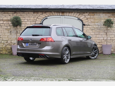 Volkswagen Golf R TSI DSG 7