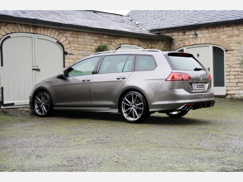Volkswagen Golf R TSI DSG 13