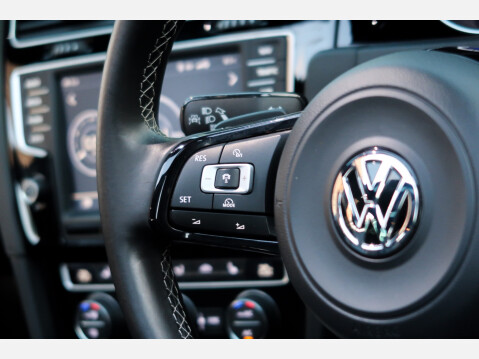 Volkswagen Golf R TSI DSG 31
