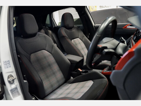 Volkswagen Polo GTI TSI DSG 24
