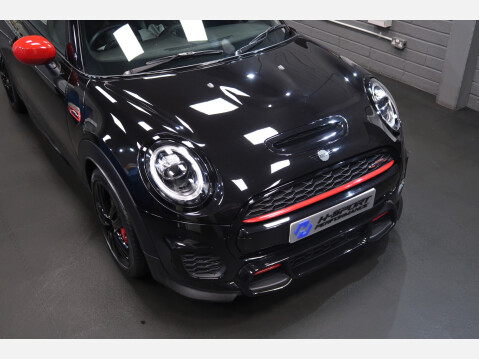Mini Hatch JOHN COOPER WORKS 17