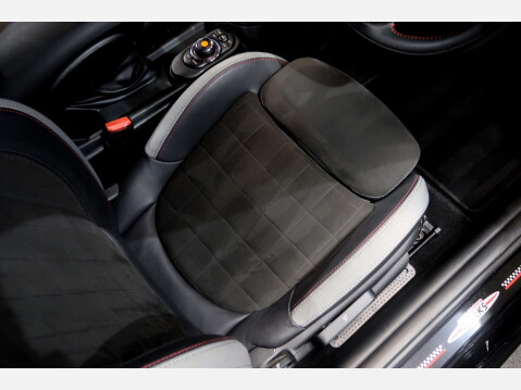 Mini Hatch JOHN COOPER WORKS 27