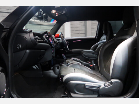 Mini Hatch JOHN COOPER WORKS 34