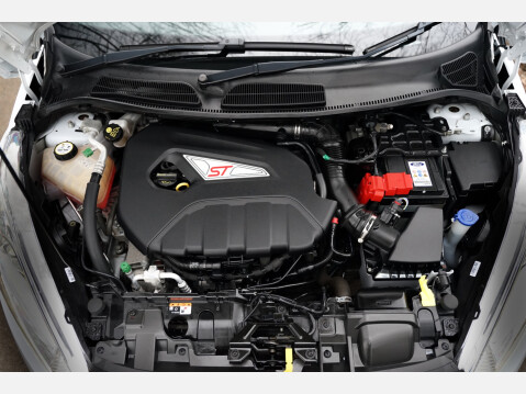 Ford Fiesta ST-3 5