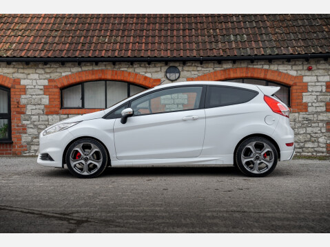 Ford Fiesta ST-3 11