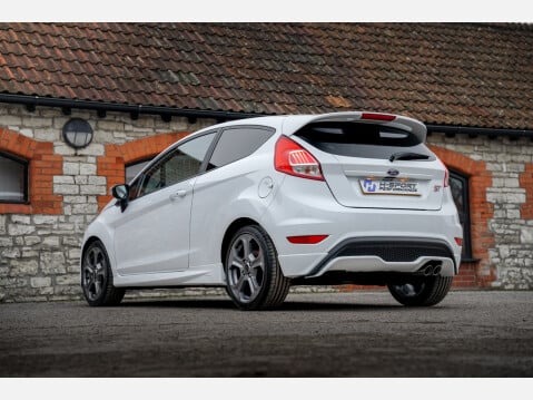 Ford Fiesta ST-3 14