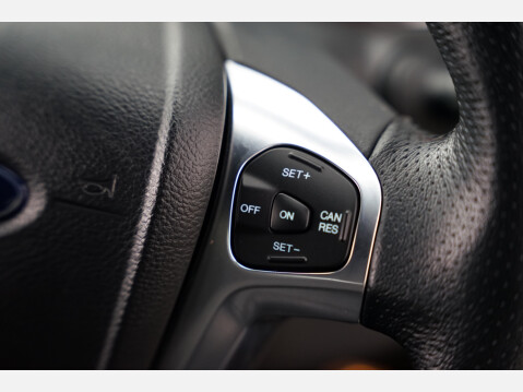 Ford Fiesta ST-3 33