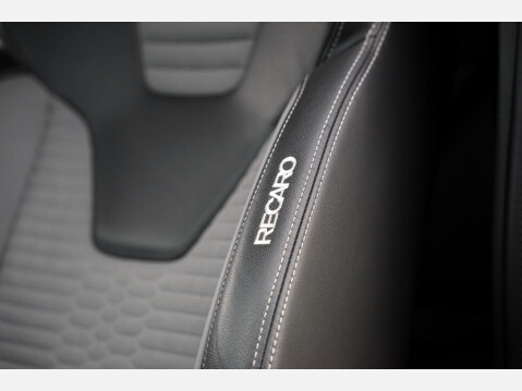 Ford Fiesta ST-3 34