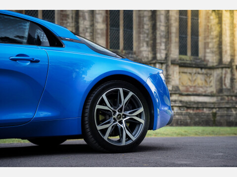Alpine A110 BASE 17