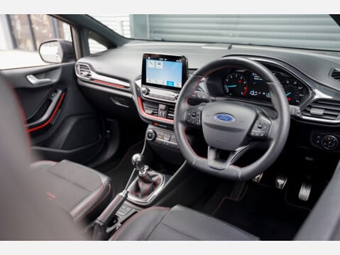 Ford Fiesta ST-LINE X 33